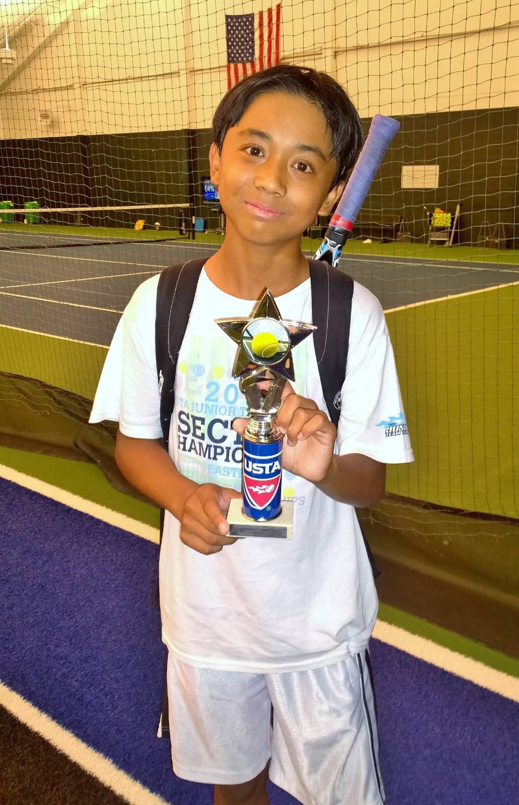 David with USTA trophy